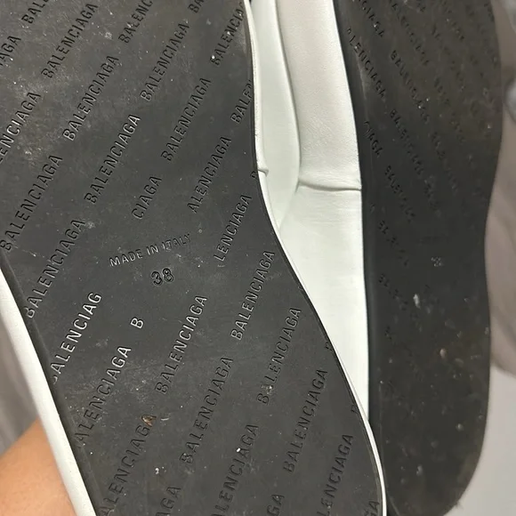 Authentic Balenciaga Leather platform sandal - Picture 4 of 8